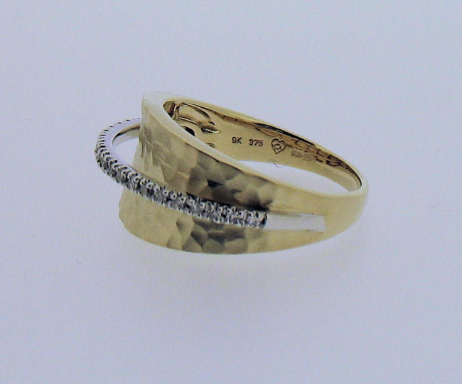 Diamond and 9ct Gold Ring 6574YWD